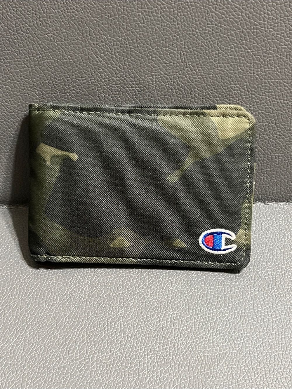 Champion Camouflage Bifold wallet